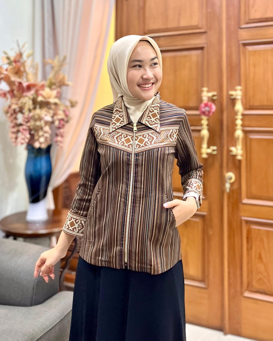 Kemeja Batik Pria Lengan Panjang Lapis Furing Motif Semarangan - Tampilan 4:5 Foto 1