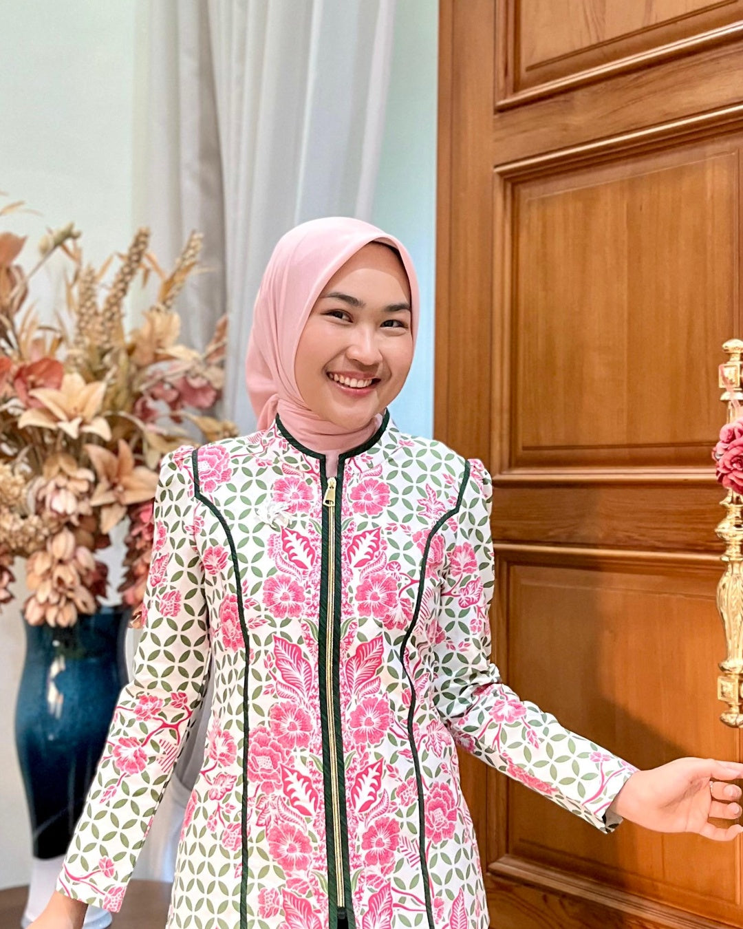 Sarimbit Kondangan Gamis & Kemeja Furing Maroon Gold - Tampilan 4:5 Foto 2