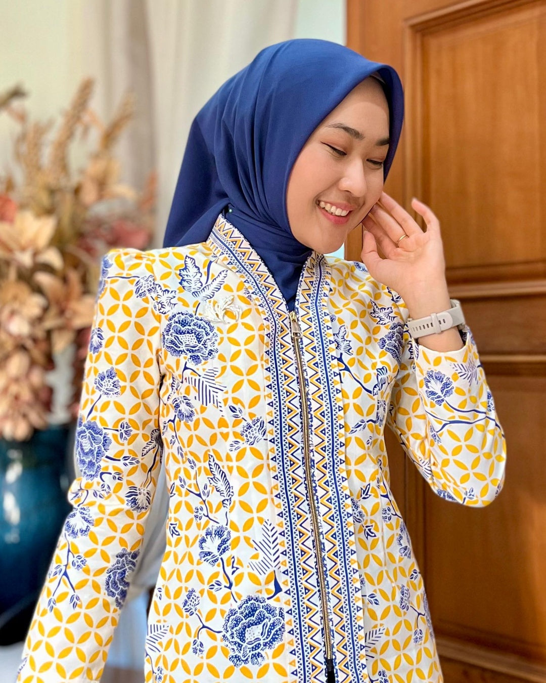 Blangkon Klasik Semarang & Bros Kebaya Etnik Set - Tampilan 4:5 Foto 2