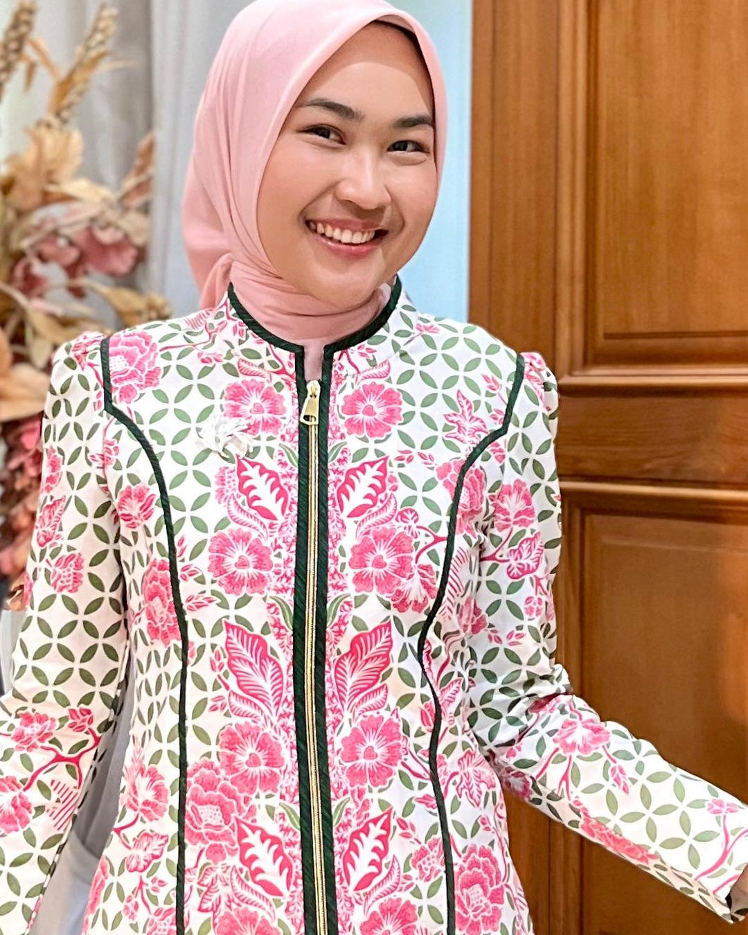Sarimbit Kondangan Gamis & Kemeja Furing Maroon Gold - Tampilan 4:5 Foto 3